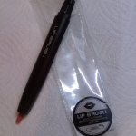 Двухсторонняя кисть для губ Lip Brush от Рив Гош Professional