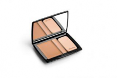 Новое компактное средство Lingerie de Peau Compact от Guerlain
