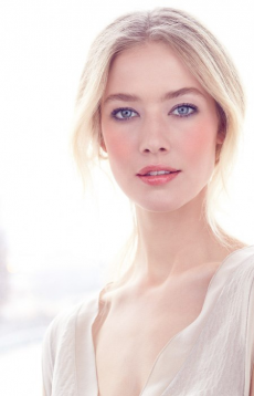 Весенняя коллекция макияжа Opalescence Spring 2014 Collection от Clarins