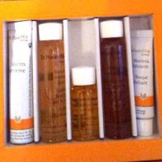 Набор миниатюр для проблемной кожи от Dr.Hauschka