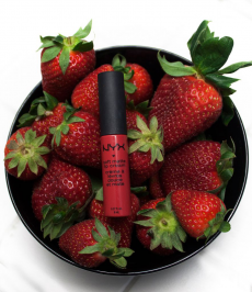 Жидкая матовая помада Soft Matte Lip Cream (оттенок smlc01 Amsterdam) от Nyx