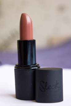Губная помада True colour lipstick (оттенок № 79 Succumb) от Sleek MakeUP