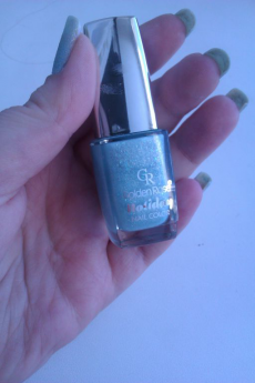 Песочный лак для ногтей из серии Holiday от Golden Rose