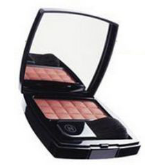 Irreelle Blush Румяна с перламутровым эффектом от Chanel