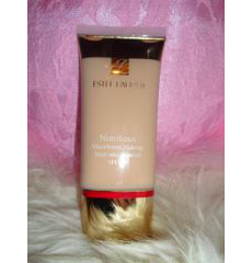 Крем-пудра Nutritious от Estee Lauder