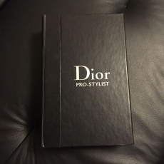 Набор косметики PRO-STYLIST от Dior