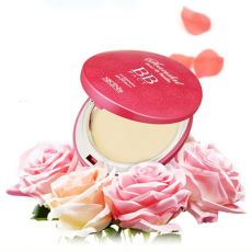 Компактная пудра Scandal Rose and Vanilla BB pact от Skin79