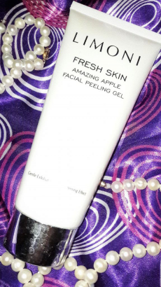 Пилинг для лица Amazing Apple Facial Peeling Gel от Limoni