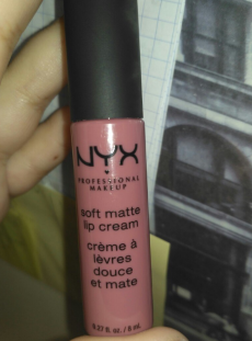 Жидкая матовая помада Soft matte lip cream от NYX