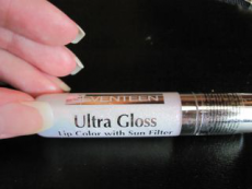 Блеск для губ Ultra Gloss with Sun Filter от Seventeen
