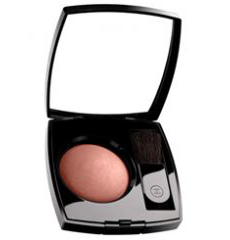 Румяна JOUES CONTRASTE оттенка In Love от Chanel