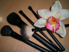 Кисти для макияжа от Oriflame