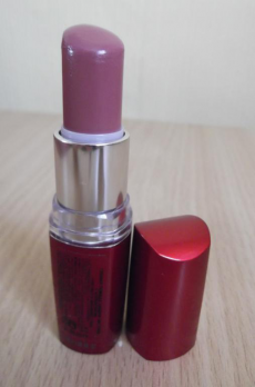 Губная помада Hidra Extreme (оттенок № 210) от Maybelline