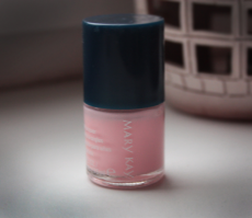 Лак для ногтей от Mary Kay
