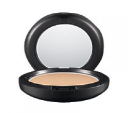 Комактная пудра Studio Careblend/Pressed Powder (оттенок Light) от M.A.C