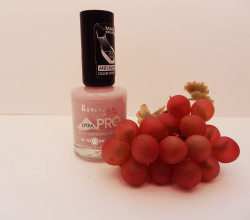Лак для ногтей Lycra Pro Professional Finish (оттенок № 290 Pastel Perfection) от Rimmel