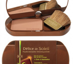 Бронзирующая пудра Delice de Soleil Bronzing Powder от Bourjois