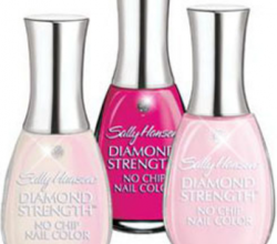 Лак для ногтей "Алмазный Блеск" от Sally Hansen
