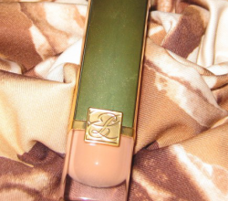 Помада Pure Color Vanilla Truffle от Estee Lauder