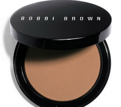 Компактная пудра с эффектом загара Bronzing Powder (оттенок № 1 Natural) от Bobbi Brown