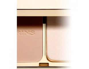 Устойчивая компактная тональная крем-пудра с SPF 15 Teint Compact Haute Tenue от Clarins