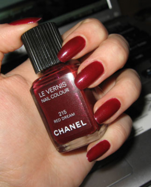 Лак для ногтей от Chanel
