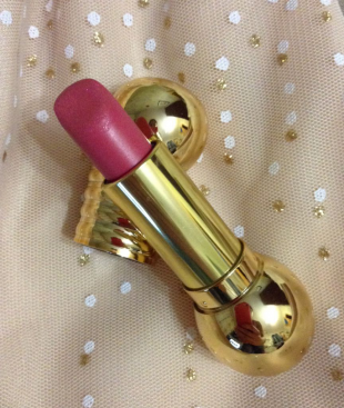 Губная помада Diorific Collection Golden Winter Long-Wearing True Colour Lipstick (оттенок № 045 Royale) от Dior