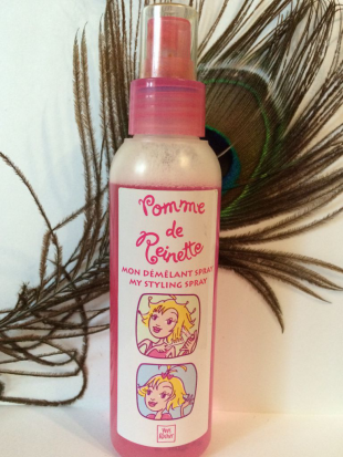 Спрей, облегчающий расчесывание волос из серии POMME DE REINETTE от Yves Rocher