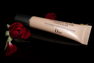 Консилер Diorskin Nude Hydrating Concealer (оттенок № 001 Ivory) от Dior