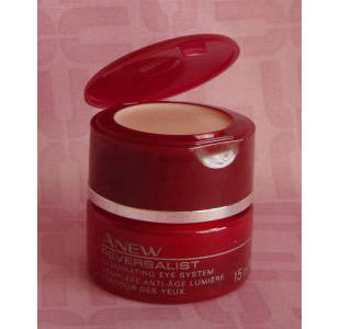 Антивозрастная система для осветления кожи вокруг глаз ANEW Reversalist от AVON