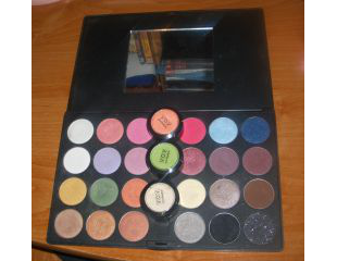 Палитра теней eyeshadow pallette 24 шт. от VOV