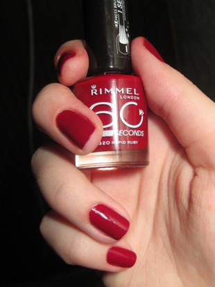 Лак для ногтей 60 Seconds Nail Polish (оттенок 320 Rapid Ruby) от Rimmel