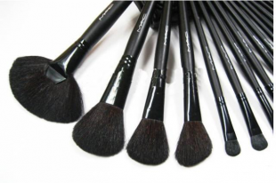 Набор кистей для макияжа 32 шт. от MAC China