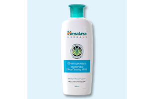 Очищающее молочко от Himalaya Herbals
