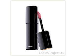 Блеск для губ Rouge Allure Extrait de Gloss (оттенок Empire) от Chanel