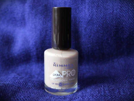 Лак для ногтей LycraPro (оттенок № 367 Bare necessities) от Rimmel
