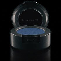 Матовые тени для век (Blackberry, Prussian и Plumage) от MAC