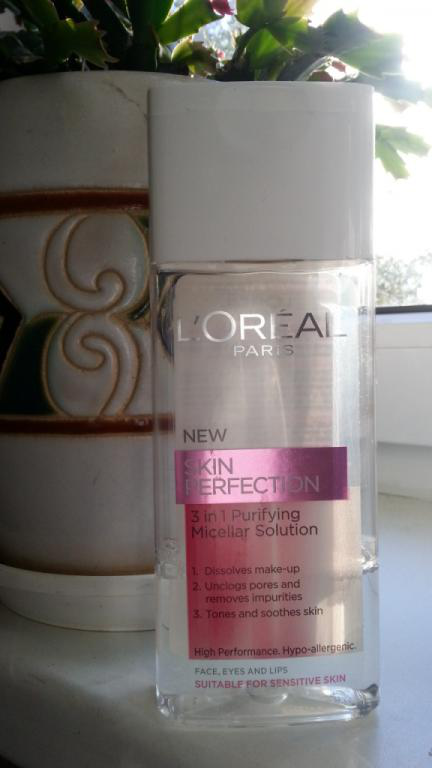 Очищающая мицеллярная вода для лица «Три в одном» SKIN PERFECTION от L'Oreal