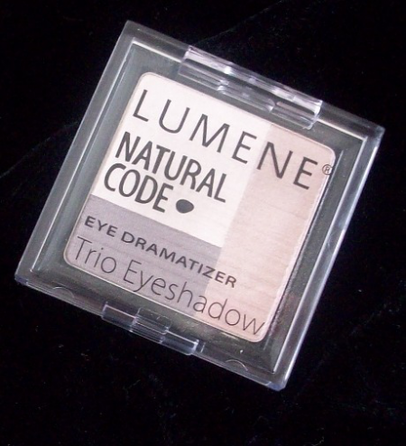 Тройные тени для век EYE DRAMATIZER от Lumene (2)