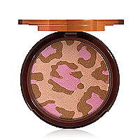 Бронзирующая пудра «Pink Leopard Brightening Bronzer» от Too Faced