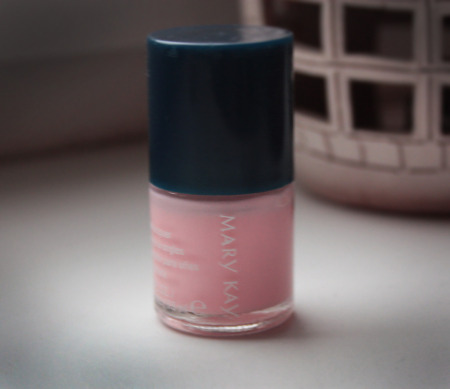 Лак для ногтей от Mary Kay